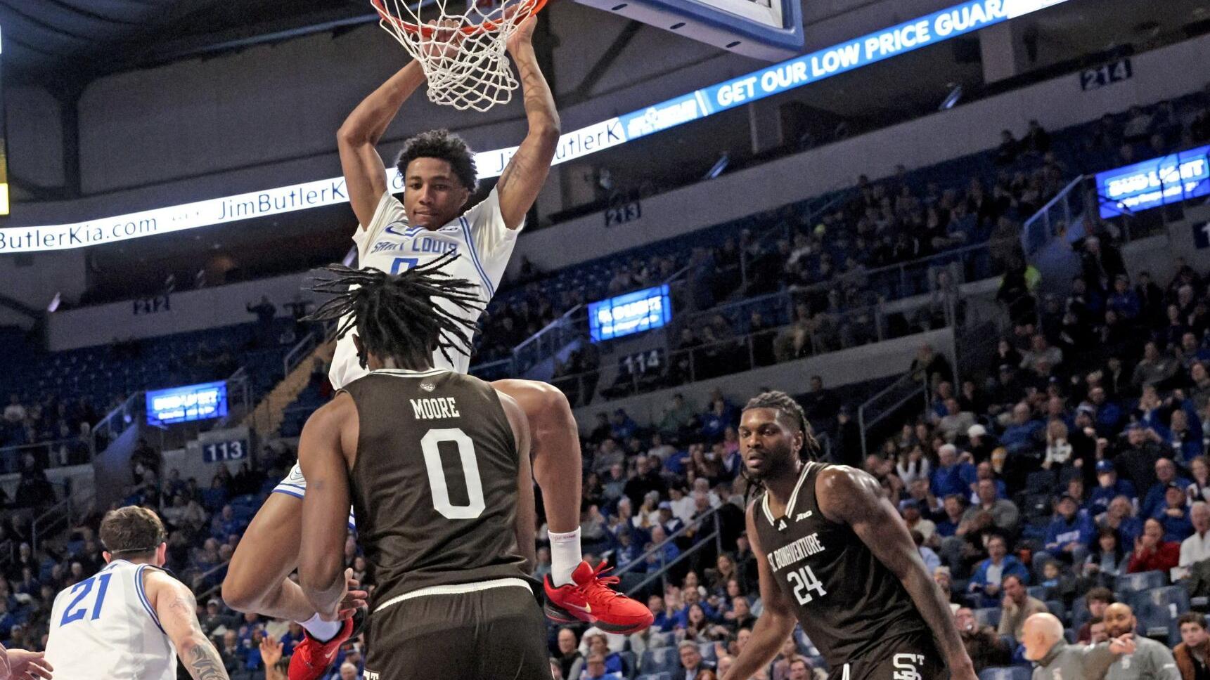 Kellen Thames scores 19 as SLU beats Bradley 98-77 in exhibition game